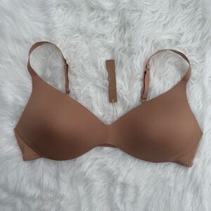 Skims Wireless Form Pushup Plunge Bra Ochre Size 40C